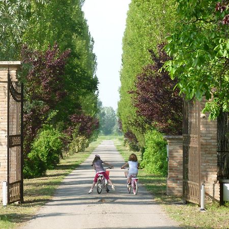 Agriturismo Corte Rocca San Giorgio di Mantova Exterior foto