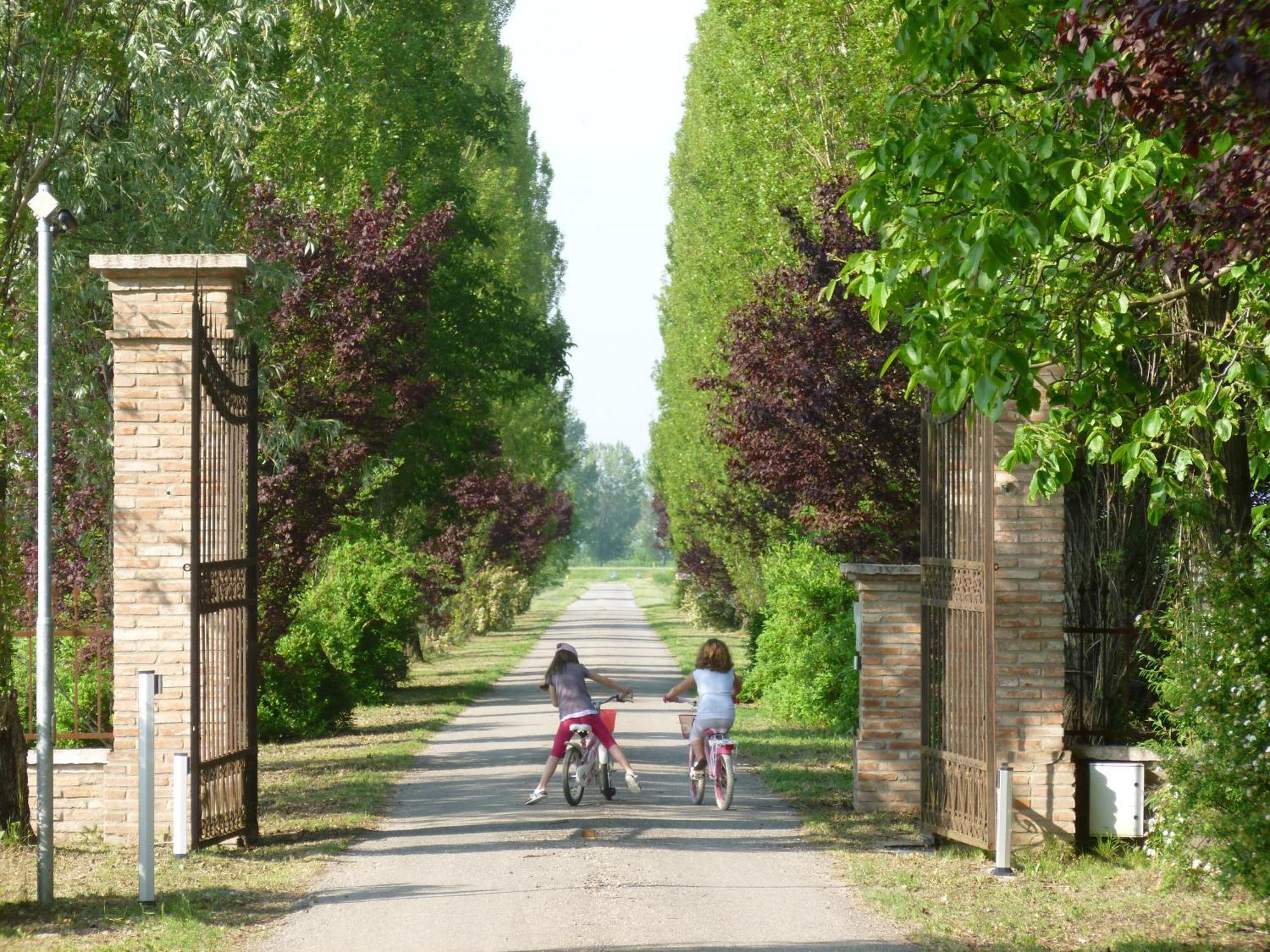 Agriturismo Corte Rocca San Giorgio di Mantova Exterior foto